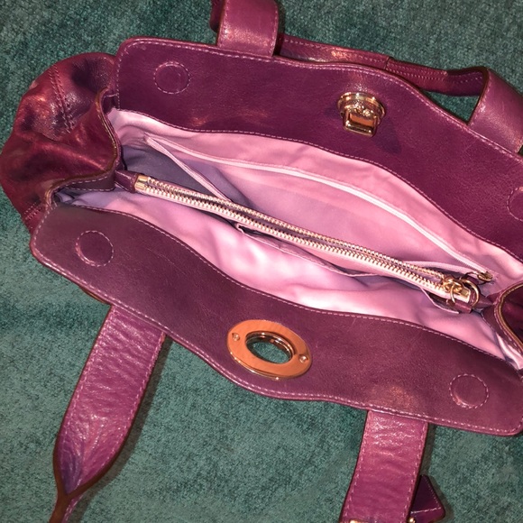 Ladies Coach purse - Picture 2 of 2